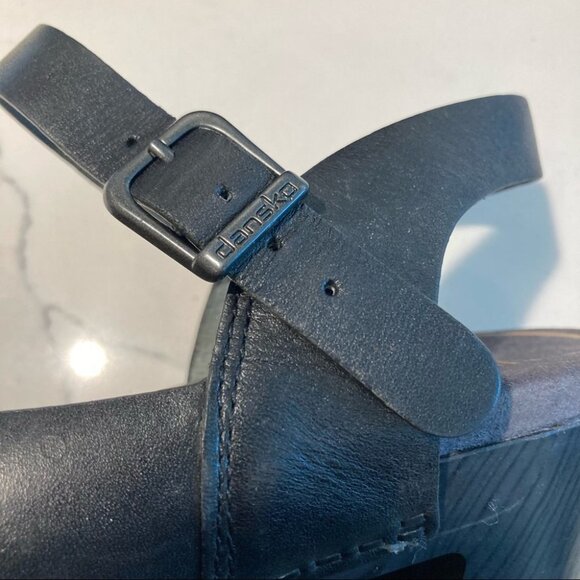 DANSKO  Sz 39 Sandals Diagonal Straps with Chunky Funky 2” Heels - Picture 6 of 11